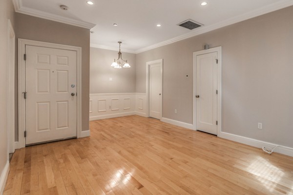 52 Cooper Street, Unit 3 Boston, MA 02113 - Photo 9 of 24 Gallery Image 9