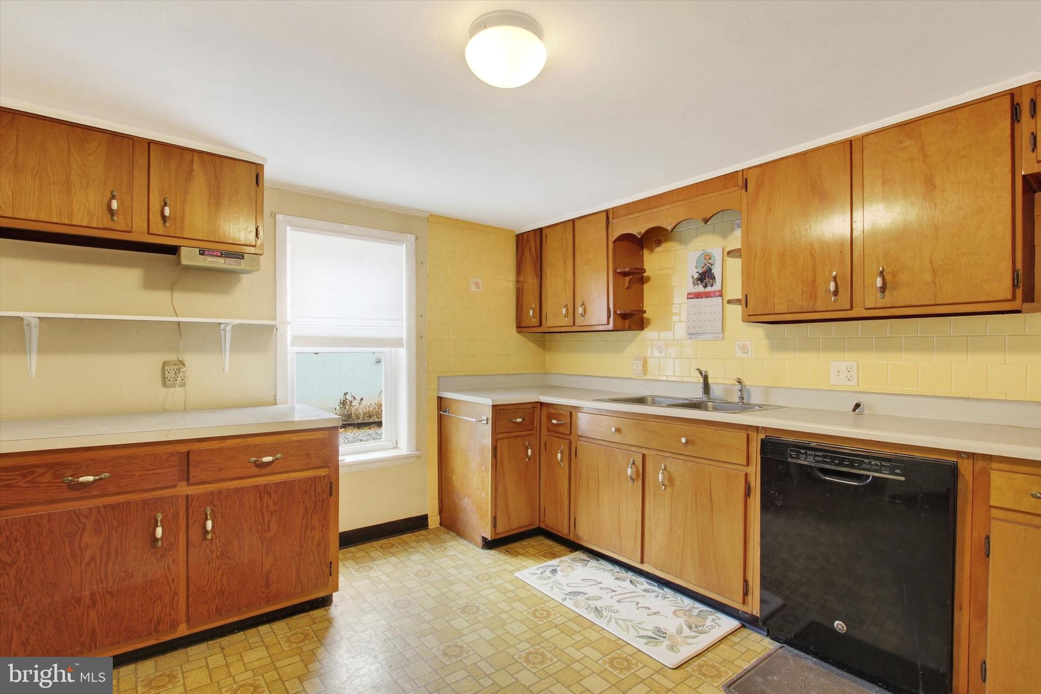 325 North Cranberry Road Westminster, MD 21157 - Photo 3 of 24 Gallery Image 3
