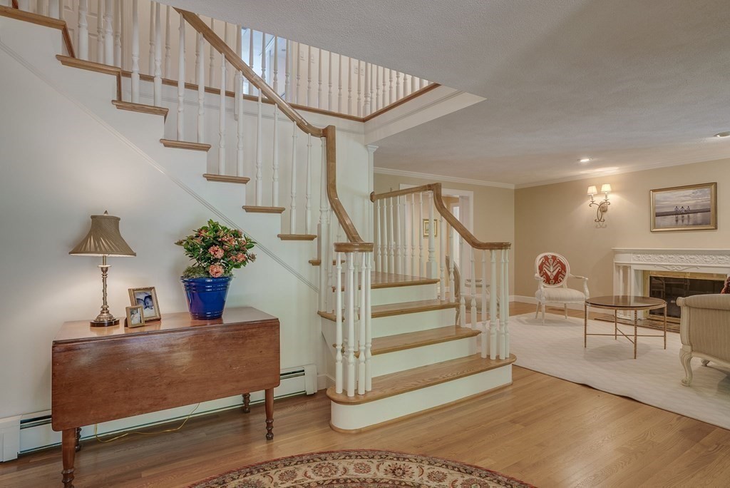 10 Old Farm Road Hopkinton, MA 01748 - Photo 6 of 37 Gallery Image 6