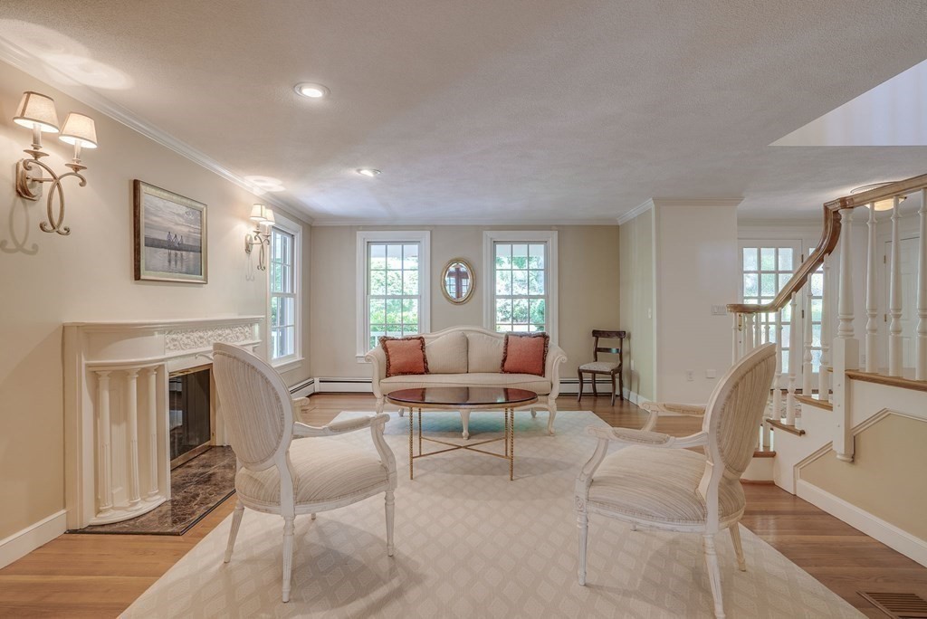 10 Old Farm Road Hopkinton, MA 01748 - Photo 7 of 37 Gallery Image 7