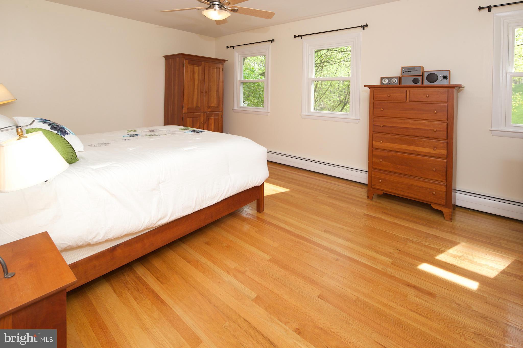 4661 Roundhill Road Ellicott City, MD 21043 - Photo 15 of 19 Bedroom (Master)