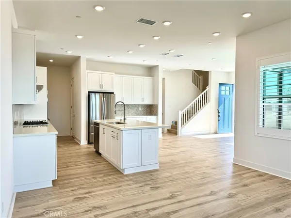 $6,300 | 9331 Astor, Irvine, CA 92618