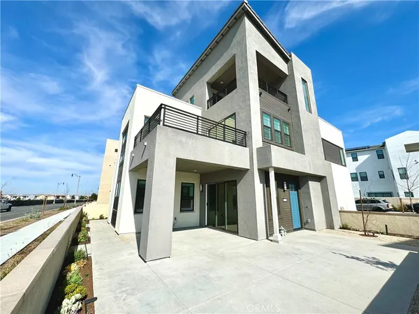 $6,300 | 9331 Astor, Irvine, CA 92618