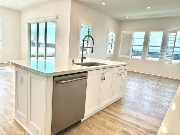 $6,300 | 9331 Astor, Irvine, CA 92618