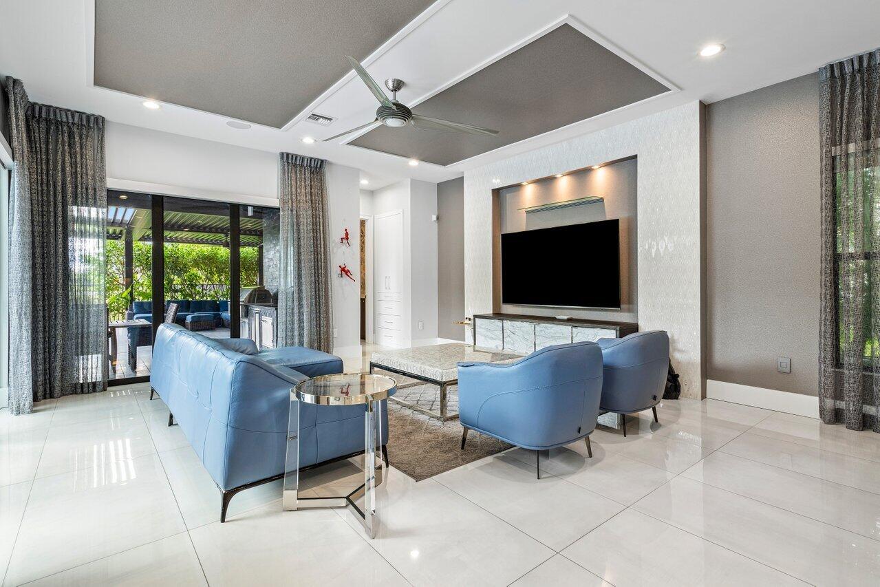 9748 Rennes Lane Delray Beach, FL 33446 - Photo 11 of 57 017-9748RennesLane-DelrayBeach-FL-33446-