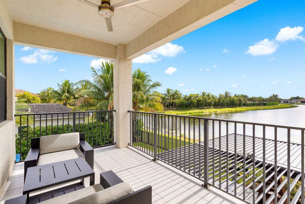 9748 Rennes Lane Delray Beach, FL 33446 - Photo 18 of 57 020-9748RennesLane-DelrayBeach-FL-33446-