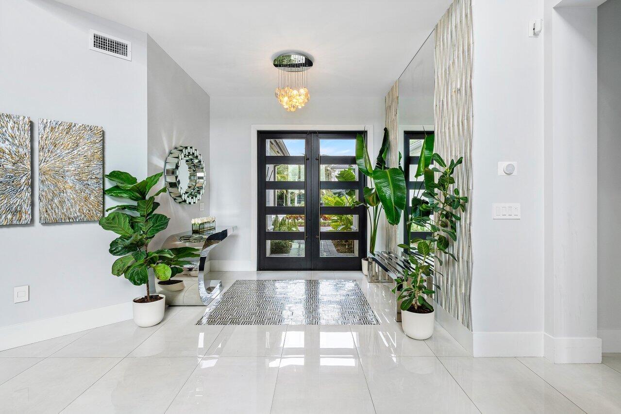 9748 Rennes Lane Delray Beach, FL 33446 - Photo 3 of 57 005-9748RennesLane-DelrayBeach-FL-33446-