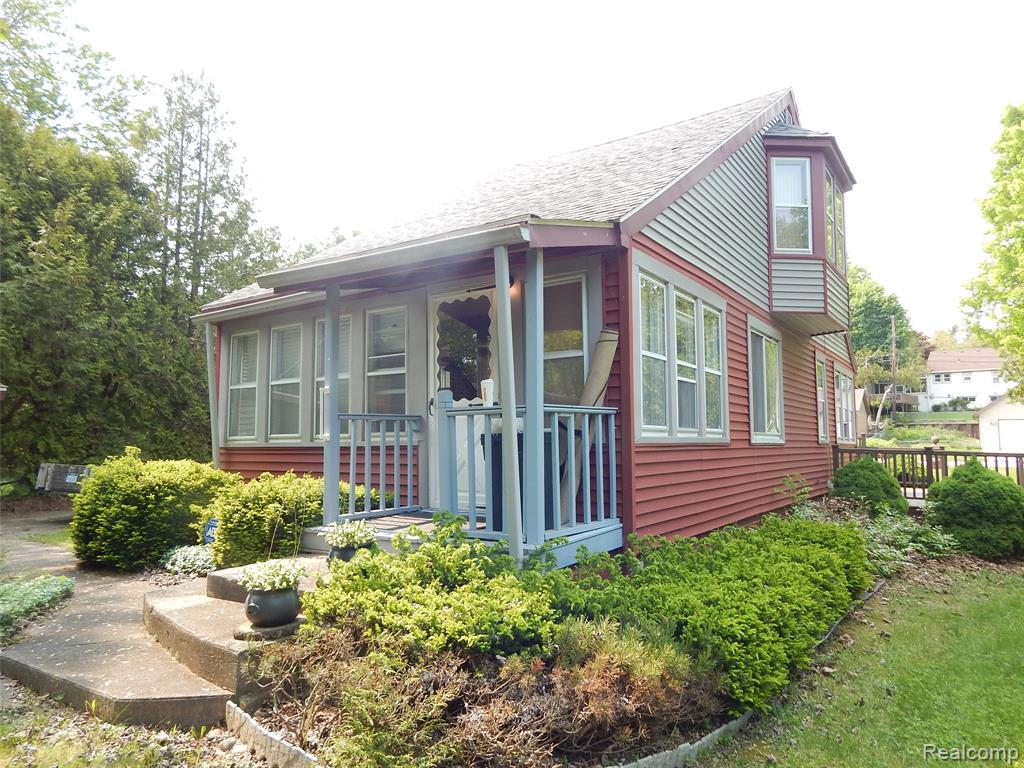 7428 Grove Road Lexington, MI 48450 - Photo 2 of 39