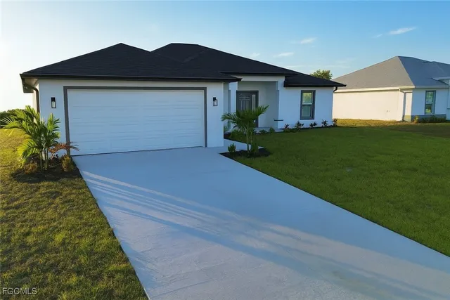 a front view of house with yard