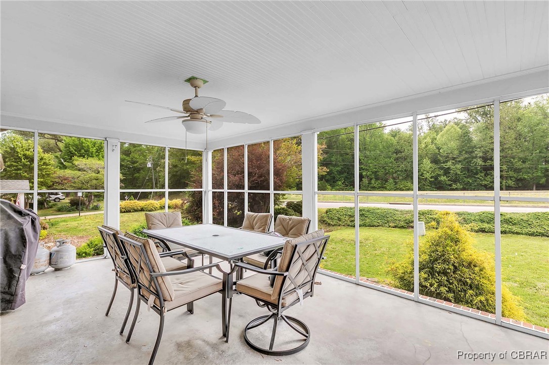 7486 Roaring Springs Road Gloucester, VA 23061 - Photo 2 of 27 Gallery Image 2