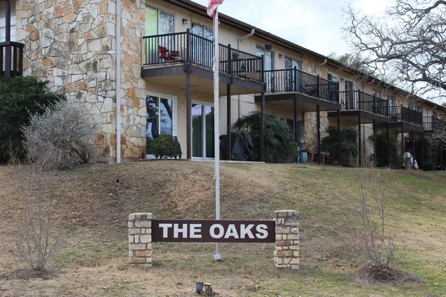 $1,395 | 1214 Hi Stirrup, Horseshoe Bay, TX 78657