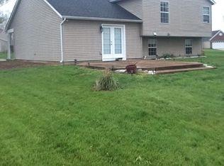 3033 Sable Ridge Lane Greenwood, IN 46142 - Photo 3 of 12 Gallery Image 3
