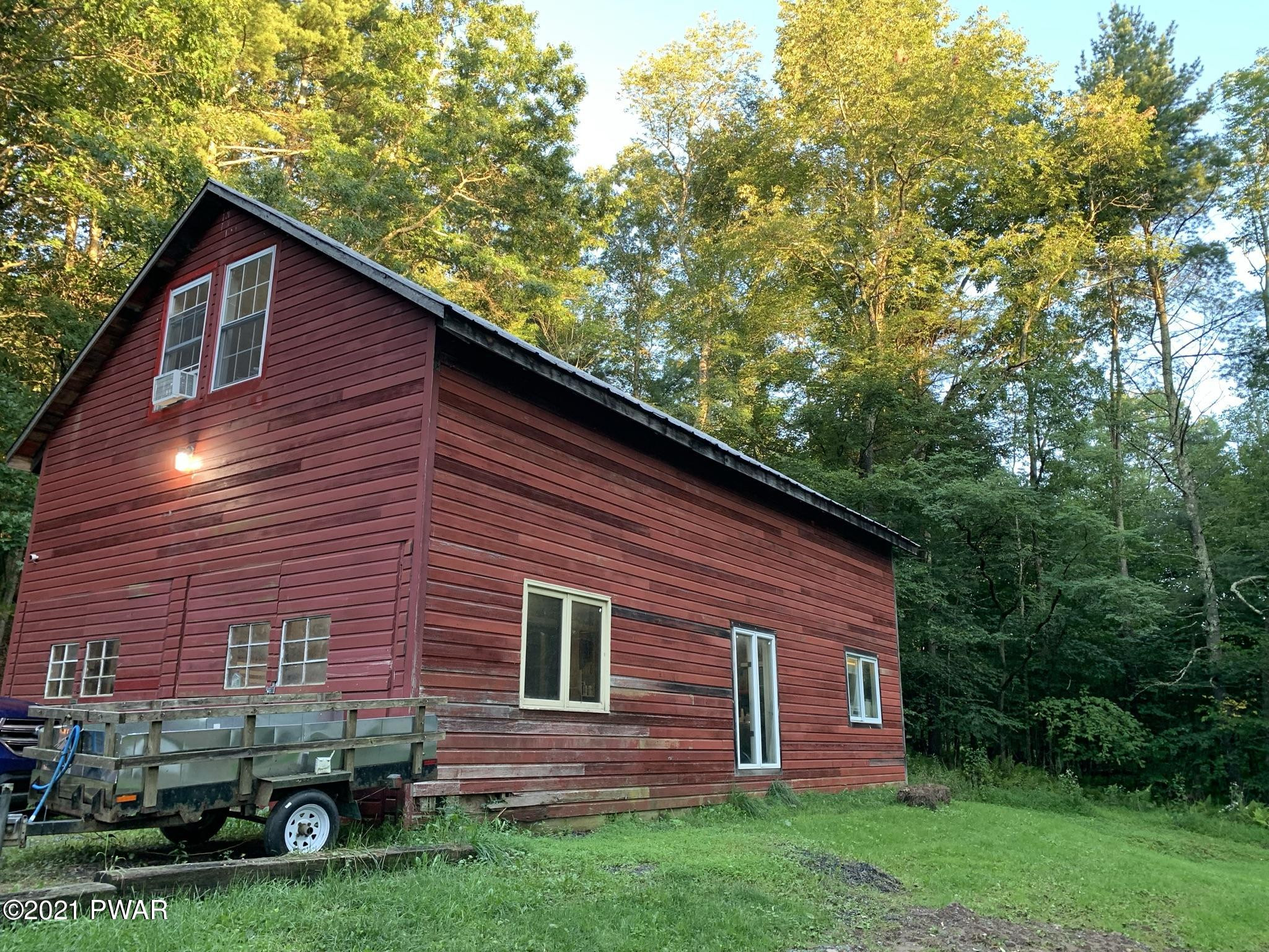 132 High School Road Damascus, PA 18415 - Photo 29 of 42 Large Barn