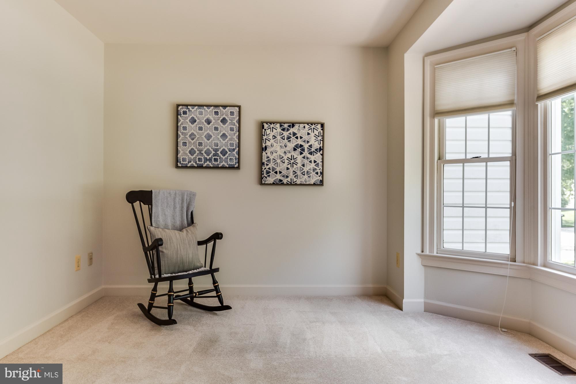 1327 Pleasant Meadow Road Crofton, MD 21114 - Photo 6 of 30 Living Room