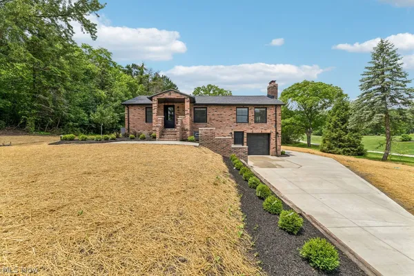 $749,900 | 2640 Kellogg Road, Hinckley, OH 44233