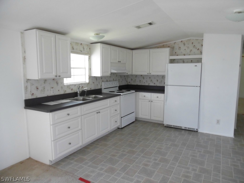 11450 Royal Road Punta Gorda, FL 33955 - Photo 15 of 24 Gallery Image 15