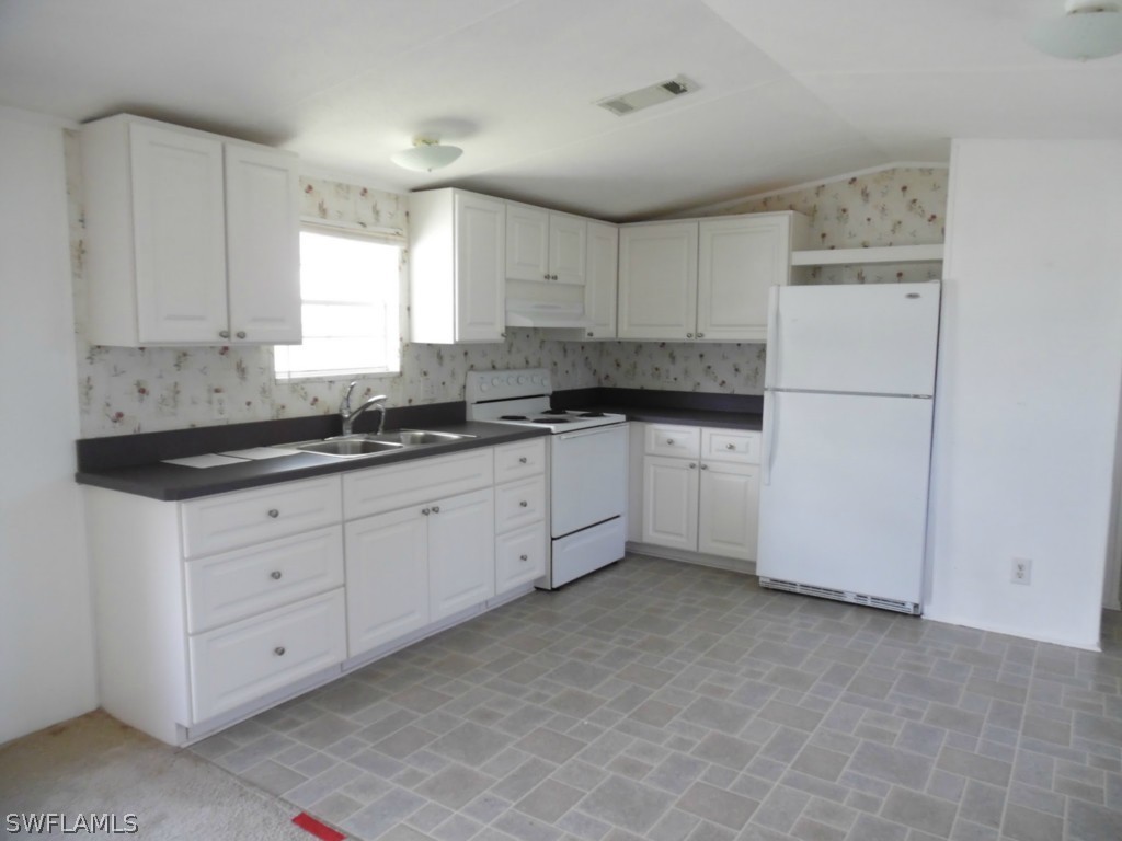 11450 Royal Road Punta Gorda, FL 33955 - Photo 16 of 24 Gallery Image 16