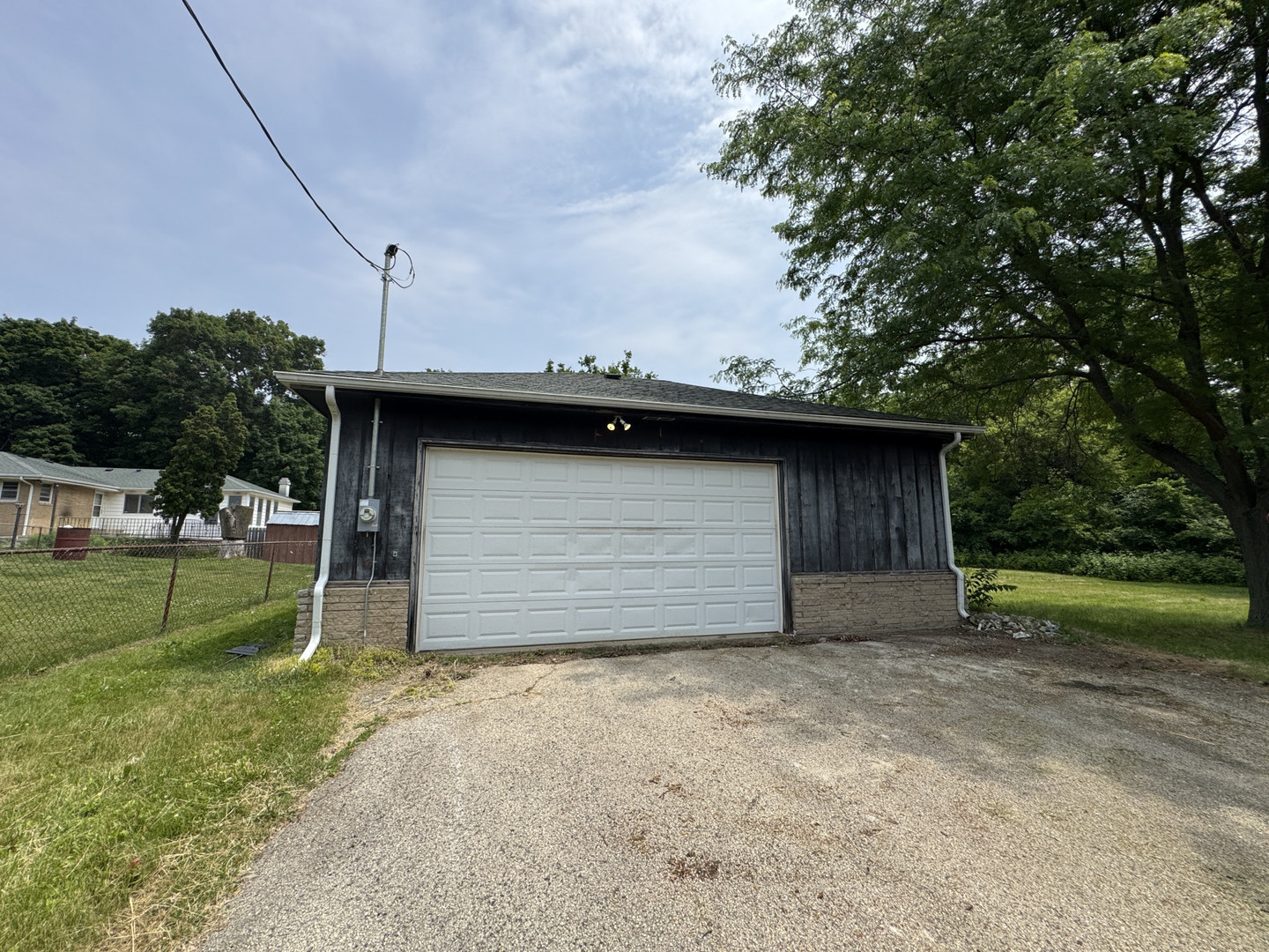 2024 Montague Road Rockford, IL 61102 - Photo 28 of 34 a view of a backyard of the house