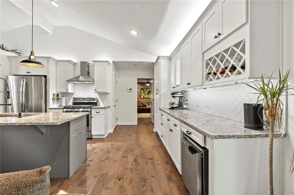 2485 Shallowford Road Atlanta, GA 30345 - Photo 9 of 35