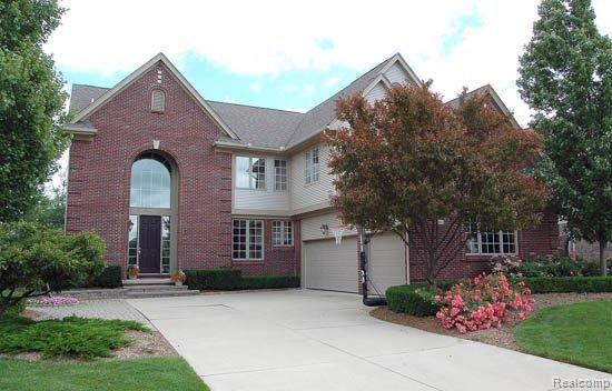 1361 Tulberry Circle Rochester, MI 48306 - Photo 1 of 23 front1