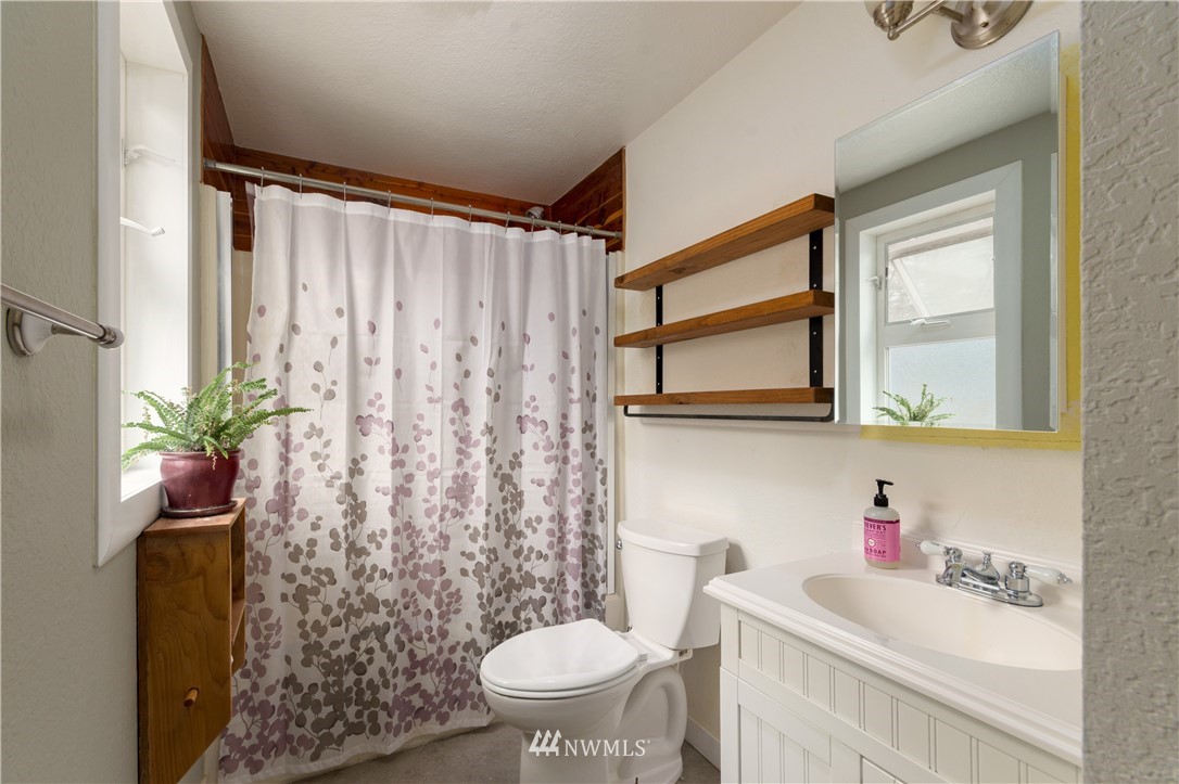 4215 Kellum Ranch Road Northwest Bremerton, WA 98312 - Photo 21 of 33 Gallery Image 21