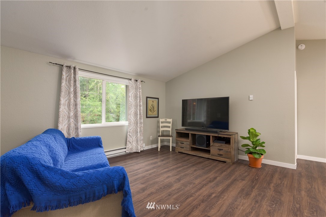 4215 Kellum Ranch Road Northwest Bremerton, WA 98312 - Photo 6 of 33 Gallery Image 6
