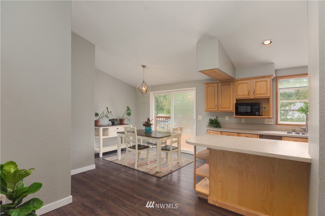 4215 Kellum Ranch Road Northwest Bremerton, WA 98312 - Photo 9 of 33 Gallery Image 9