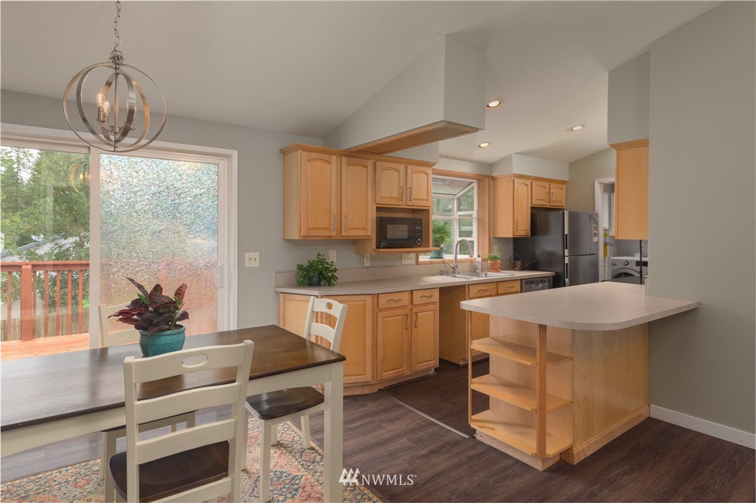 4215 Kellum Ranch Road Northwest Bremerton, WA 98312 - Photo 10 of 33 Gallery Image 10