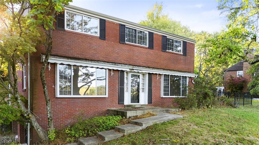 214 Farmington Road Pittsburgh, PA 15215 - Photo 1 of 44 Gallery Image 1