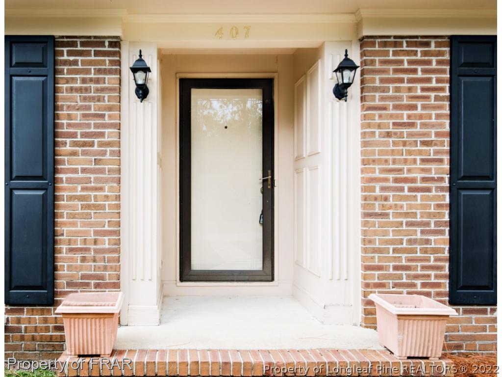 407 Dunmore Road Fayetteville, NC 28303 - Photo 3 of 24 Gallery Image 3