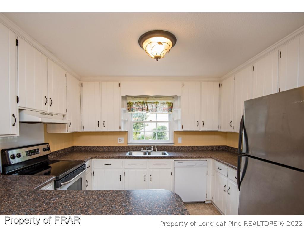 407 Dunmore Road Fayetteville, NC 28303 - Photo 5 of 24 Gallery Image 5