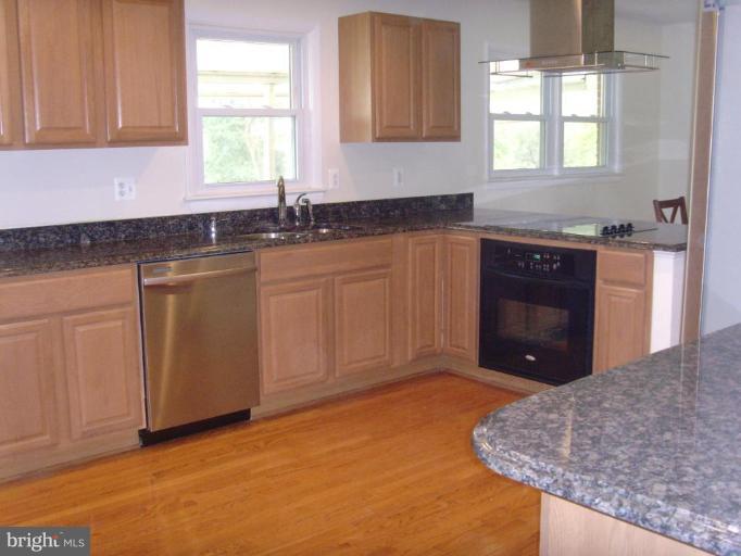 4908 Backlick Road Annandale, VA 22003 - Photo 4 of 21 Kitchen #2