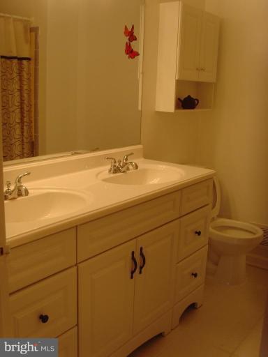 4908 Backlick Road Annandale, VA 22003 - Photo 6 of 21 Bath #2