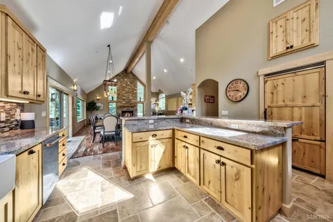 $1,548,000 | 539 Wintoon Drive, South Lake Tahoe, CA 96150