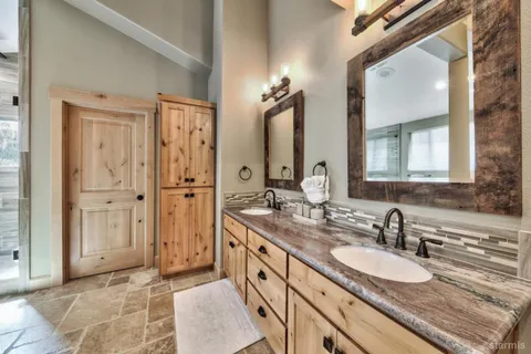 $1,548,000 | 539 Wintoon Drive, South Lake Tahoe, CA 96150