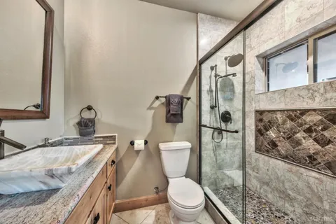 $1,548,000 | 539 Wintoon Drive, South Lake Tahoe, CA 96150