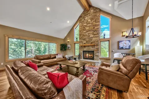 $1,548,000 | 539 Wintoon Drive, South Lake Tahoe, CA 96150
