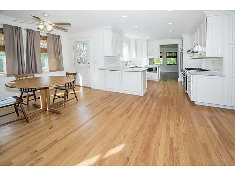 42 Ice Pond Road Westerly, RI 02891 - Photo 11 of 24 Dining Area.