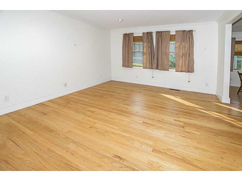 42 Ice Pond Road Westerly, RI 02891 - Photo 19 of 24 Dining Room.