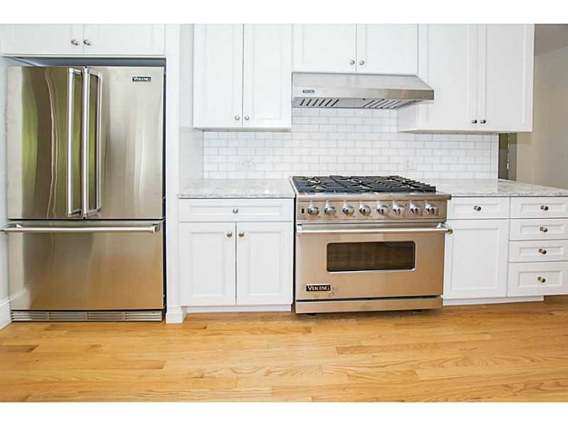 42 Ice Pond Road Westerly, RI 02891 - Photo 8 of 24 Kitchen.