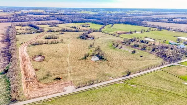 $112,950 | 8 Eagle Ridge, Warrensburg, MO 64093