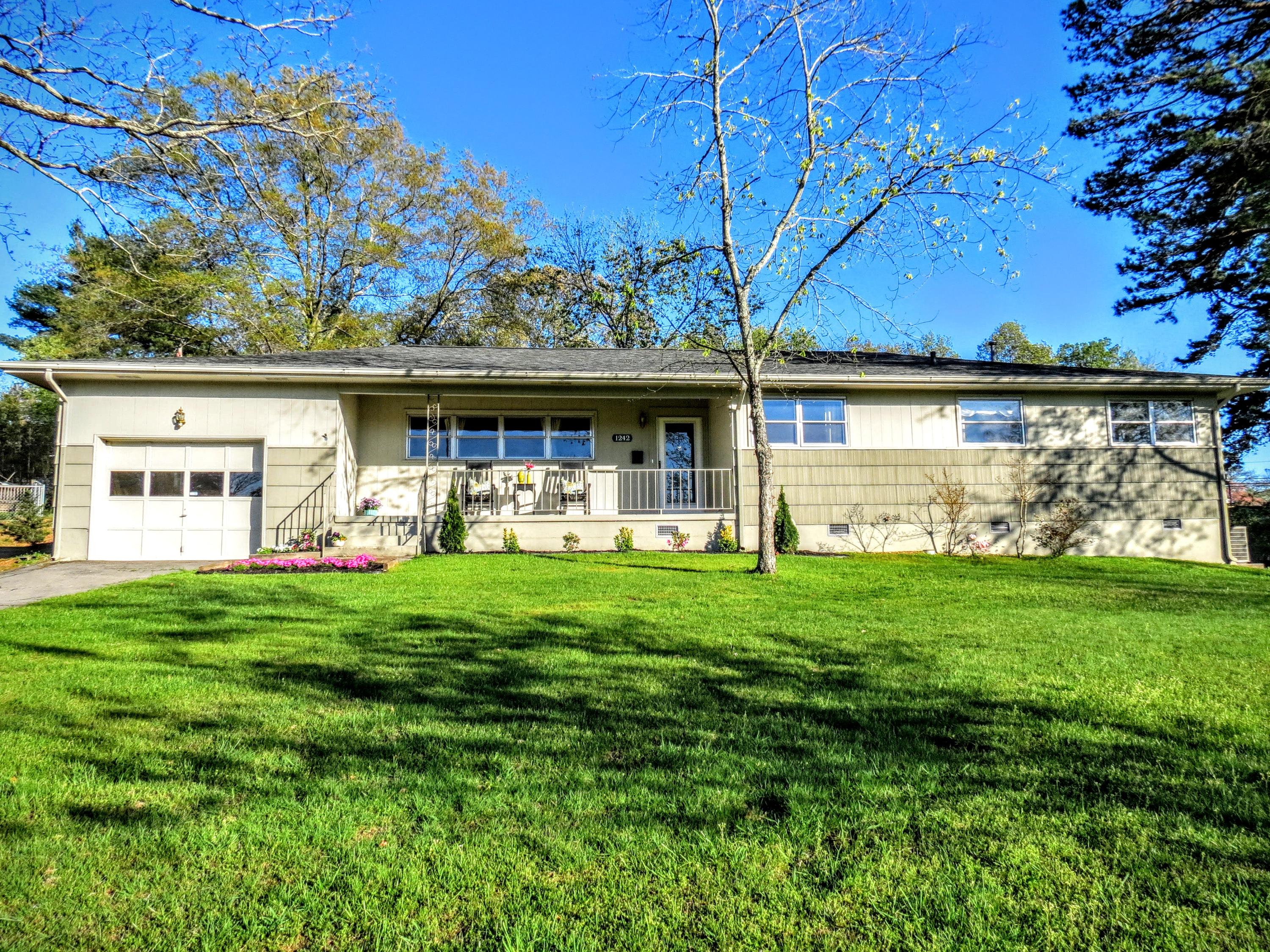 1242 Northern Hills Road Hixson, TN 37343 - Photo 1 of 49 Welcome Home!