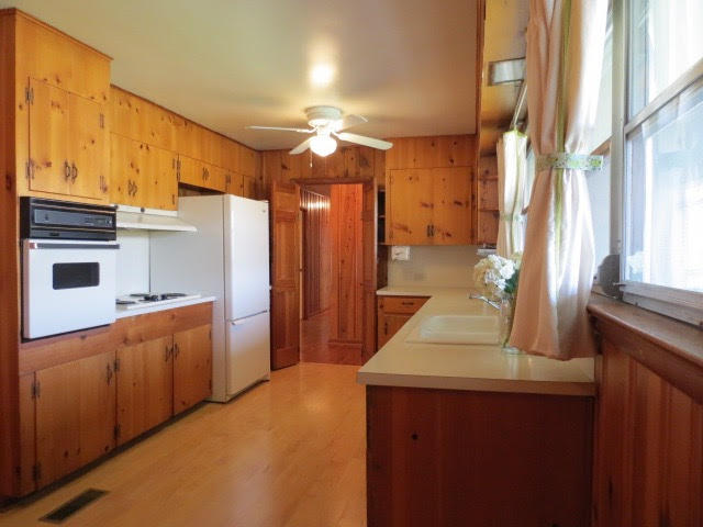 1242 Northern Hills Road Hixson, TN 37343 - Photo 13 of 49 Eat-in Kitchen