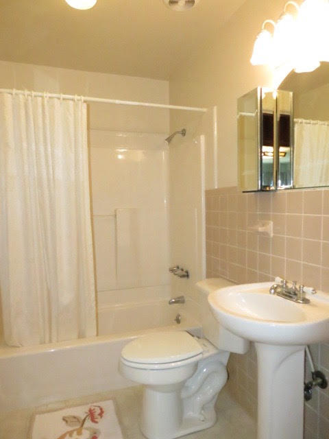1242 Northern Hills Road Hixson, TN 37343 - Photo 30 of 49 Hallway Full Bath