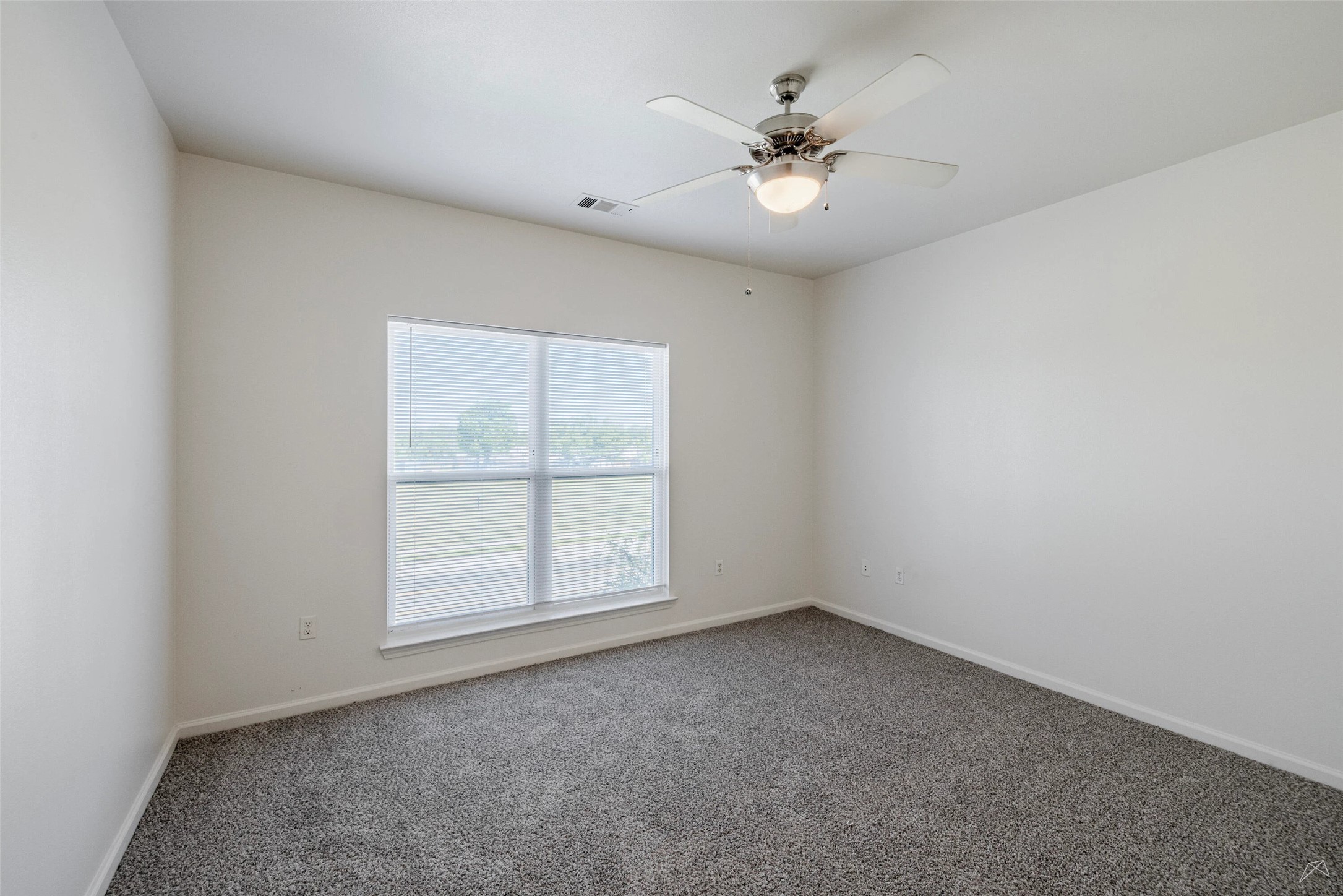 5605 Springdale Road, Unit 111103 Austin, TX 78723 - Photo 15 of 26 Up to 8 weeks free rent and waiving the standard deposit with approved credit and landlord verification.