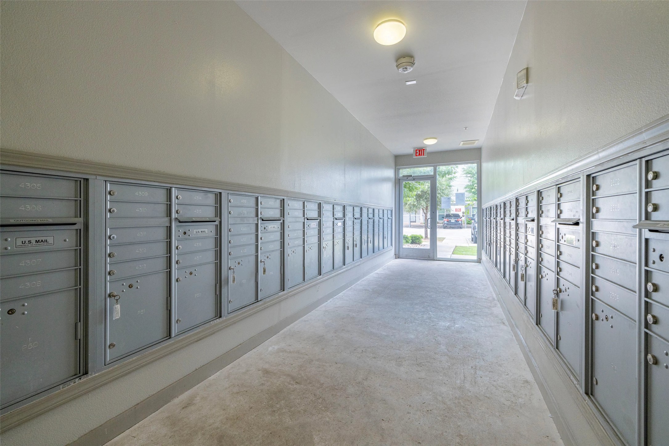 5605 Springdale Road, Unit 111103 Austin, TX 78723 - Photo 19 of 26 View of community featuring mail area