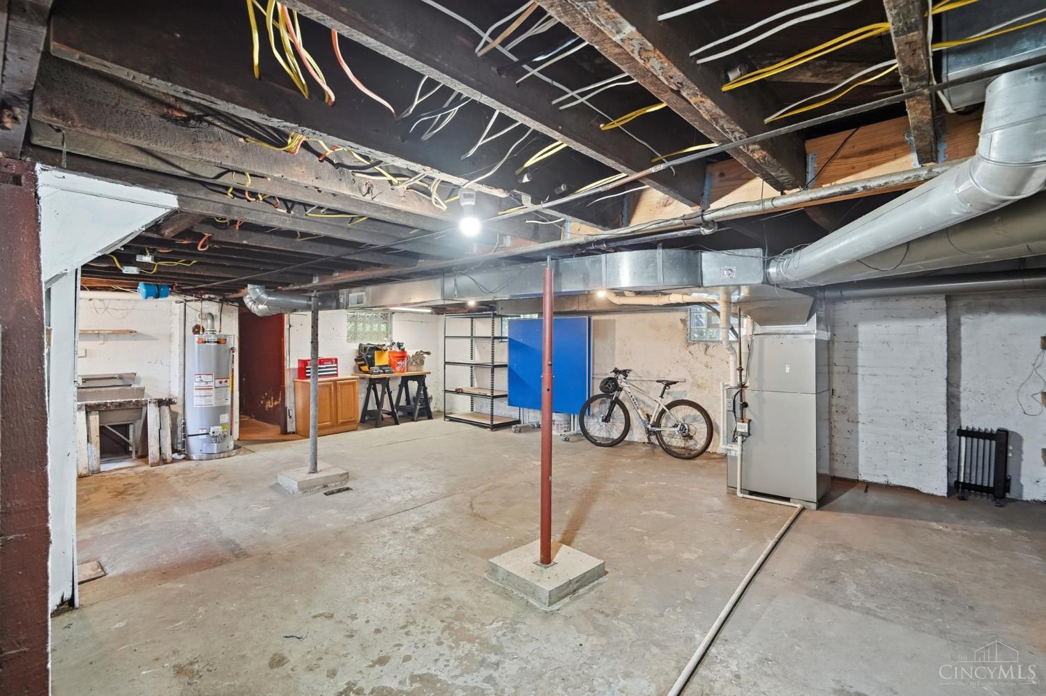 6616 Roe Street Cincinnati, OH 45227 - Photo 54 of 75