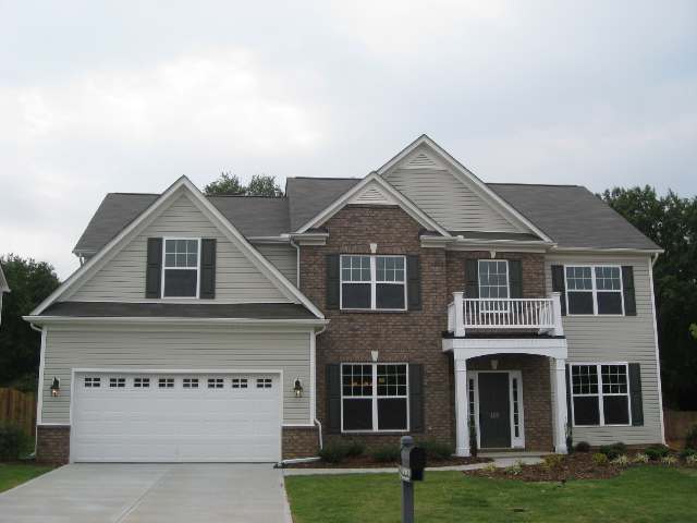 409 Rivanna Lane Greenville, SC 29607 - Photo 1 of 13 Gallery Image 1