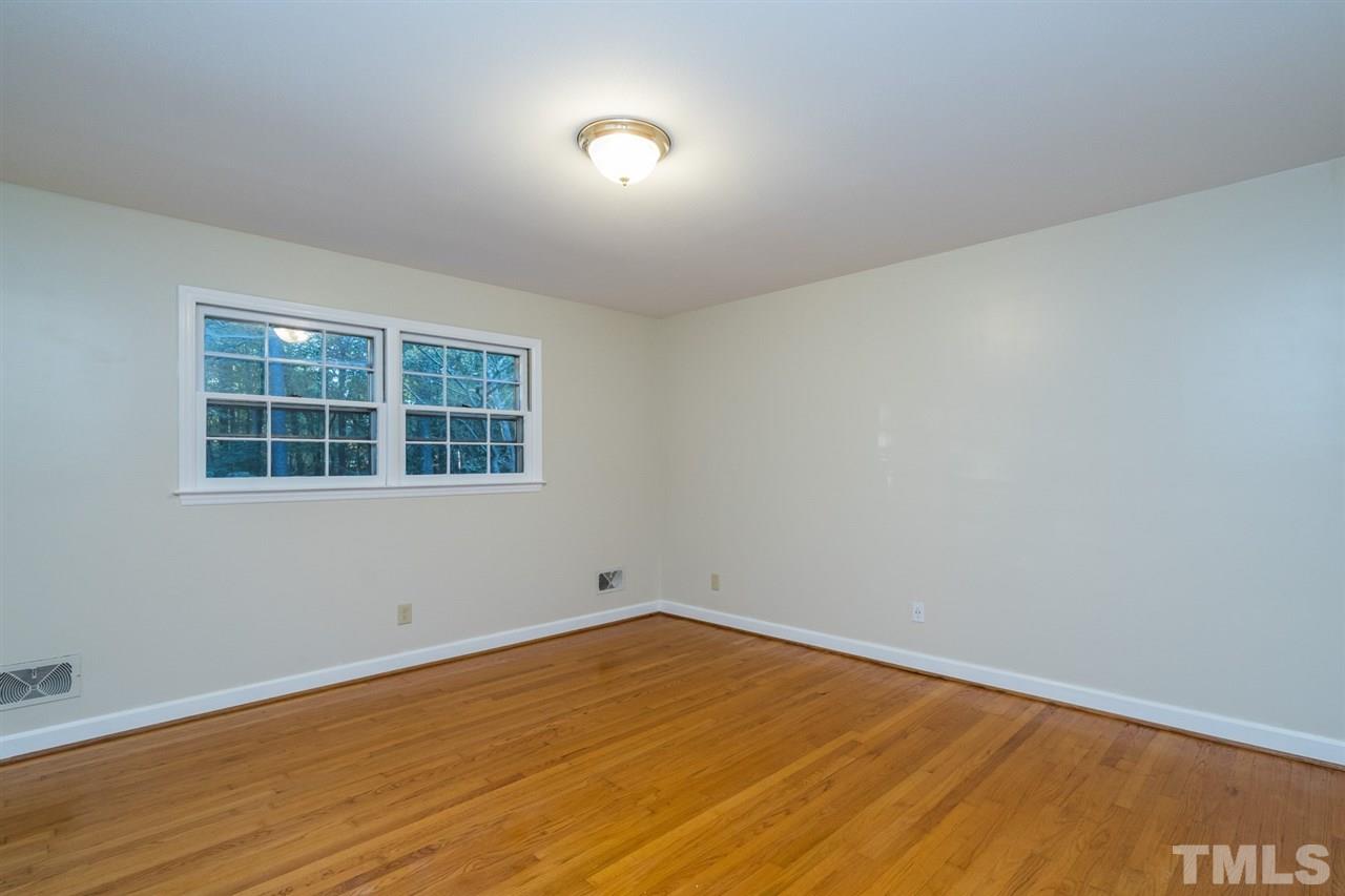 5609 Deblyn Avenue Raleigh, NC 27612 - Photo 11 of 27 Gallery Image 11