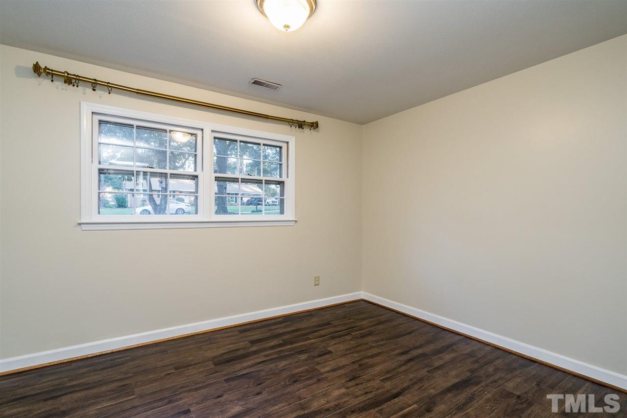 5609 Deblyn Avenue Raleigh, NC 27612 - Photo 20 of 27 Gallery Image 20